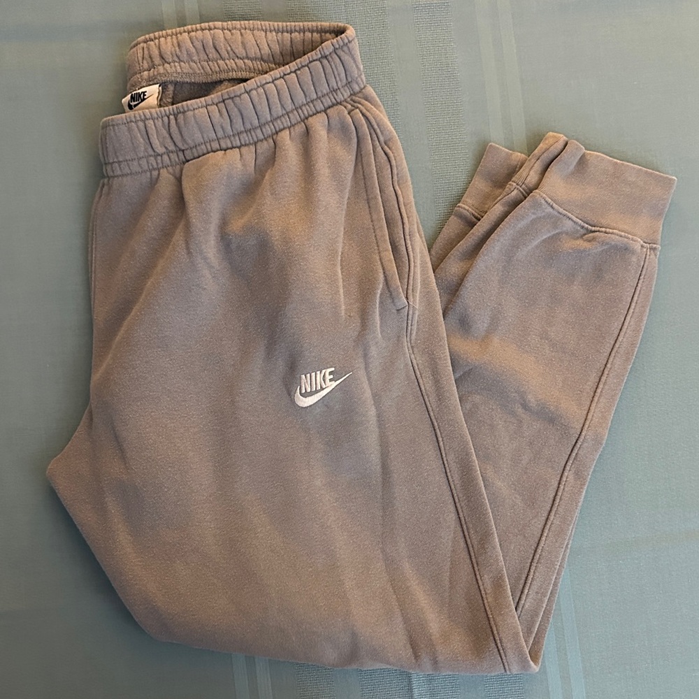 Nike Sweatpants with Elastic Waistband and Tapered Legs